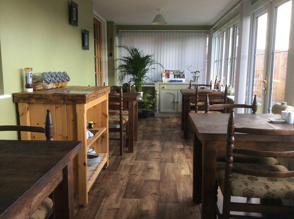 Acer Lodge Bed & Breakfast マンドフォード エクステリア 写真