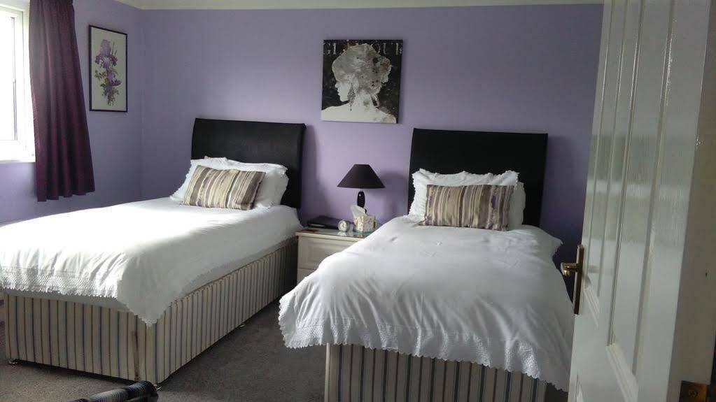 Acer Lodge Bed & Breakfast マンドフォード エクステリア 写真